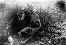 How was coal mined in the Chicago suburbs in the 19th century?