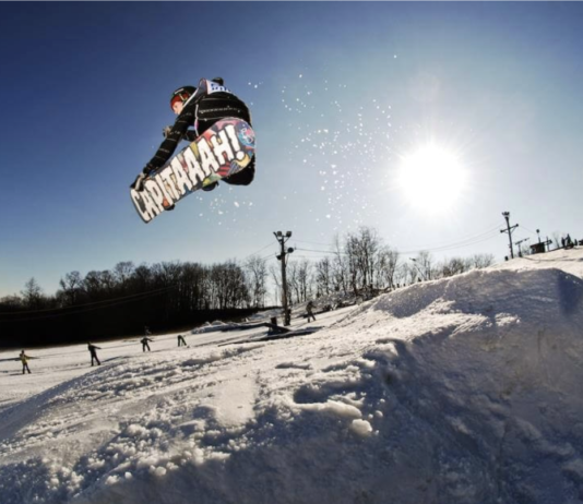 Raging Buffalo Snowboard & Ski Park – how was an artificial mountain created in Chicago?